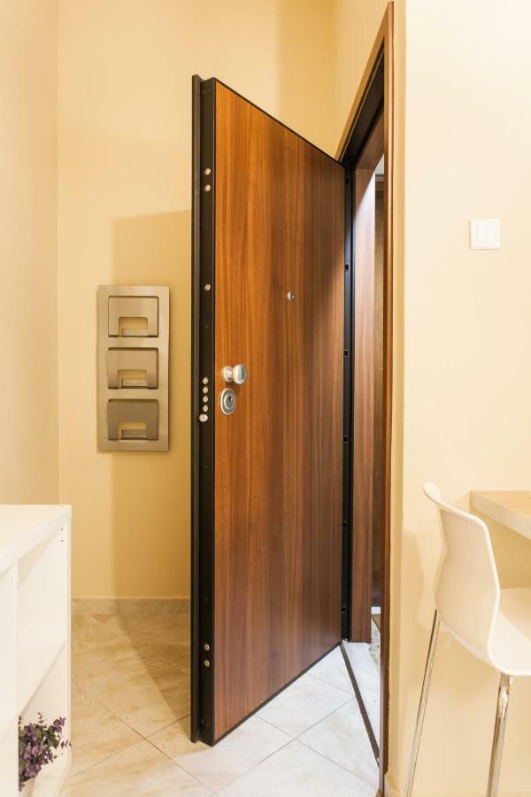 Central Safe Rooms Athene Buitenkant foto